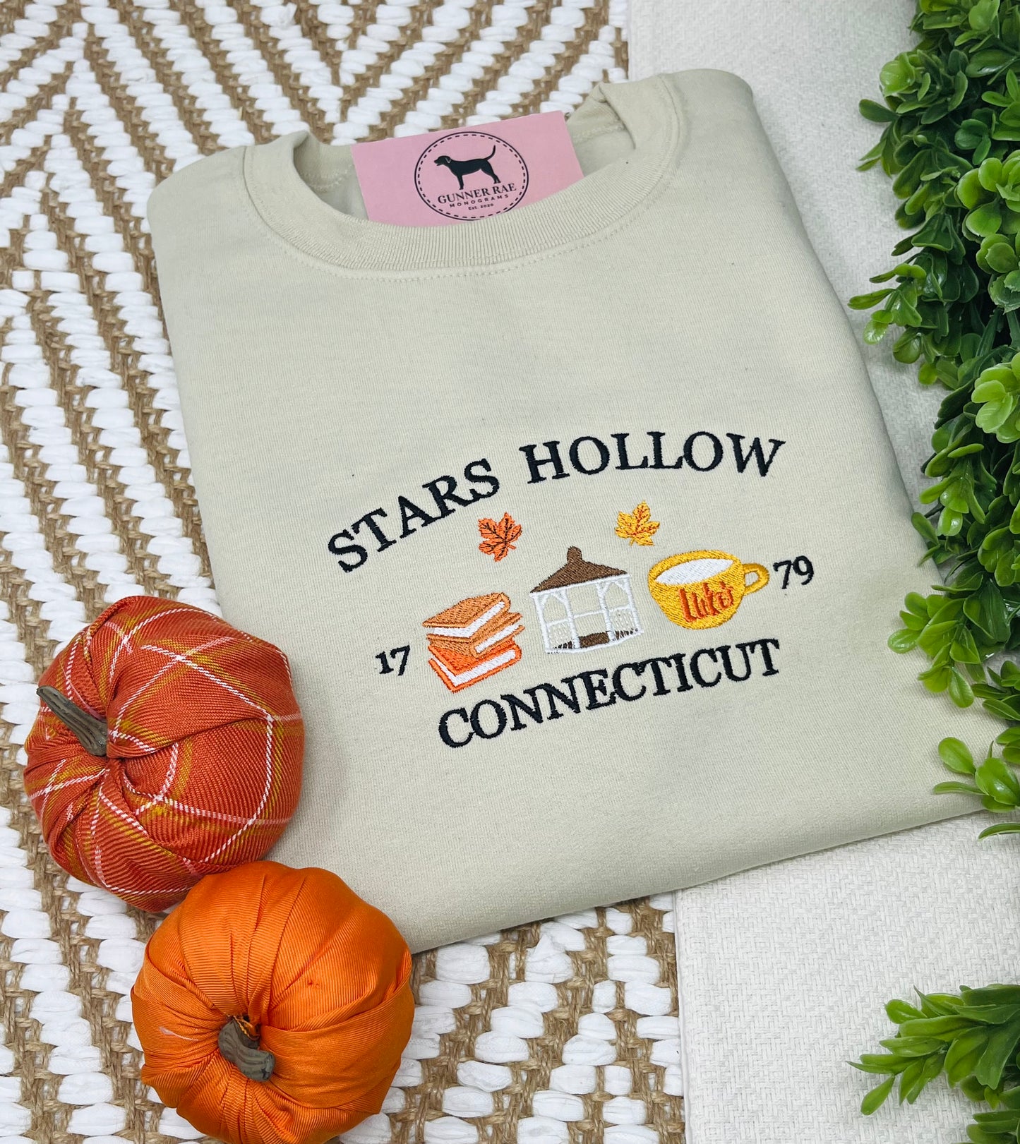 ST@RS H0LLOW Embroidered T-shirt or Sweatshirt