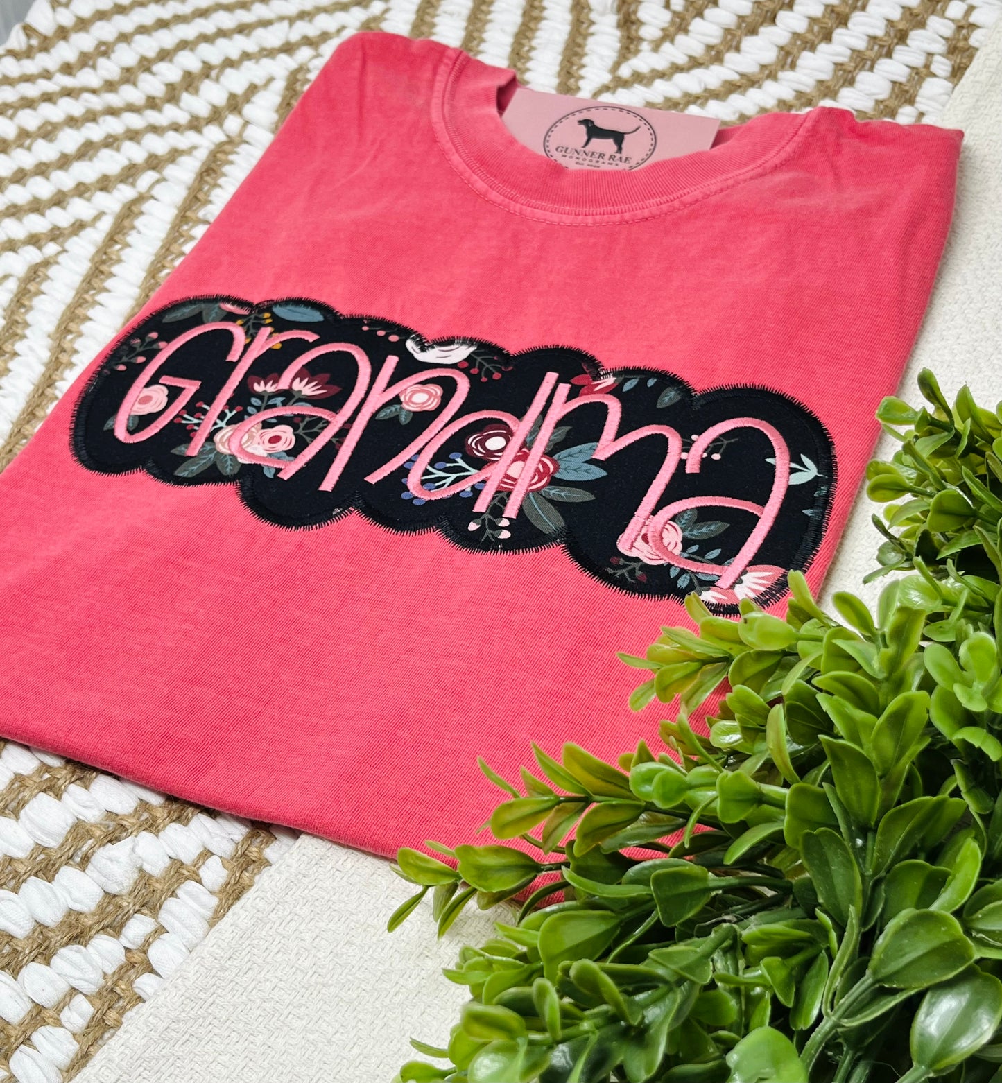 GRANDMA Applique Embroidered T-shirt or Sweatshirt (outline)