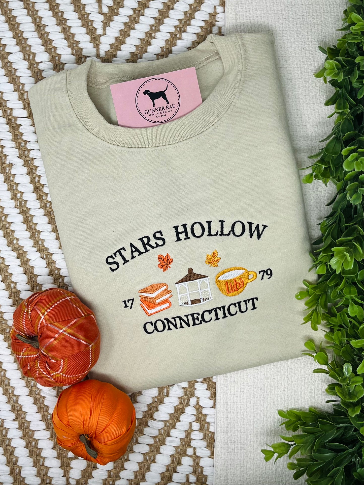 ST@RS H0LLOW Embroidered T-shirt or Sweatshirt