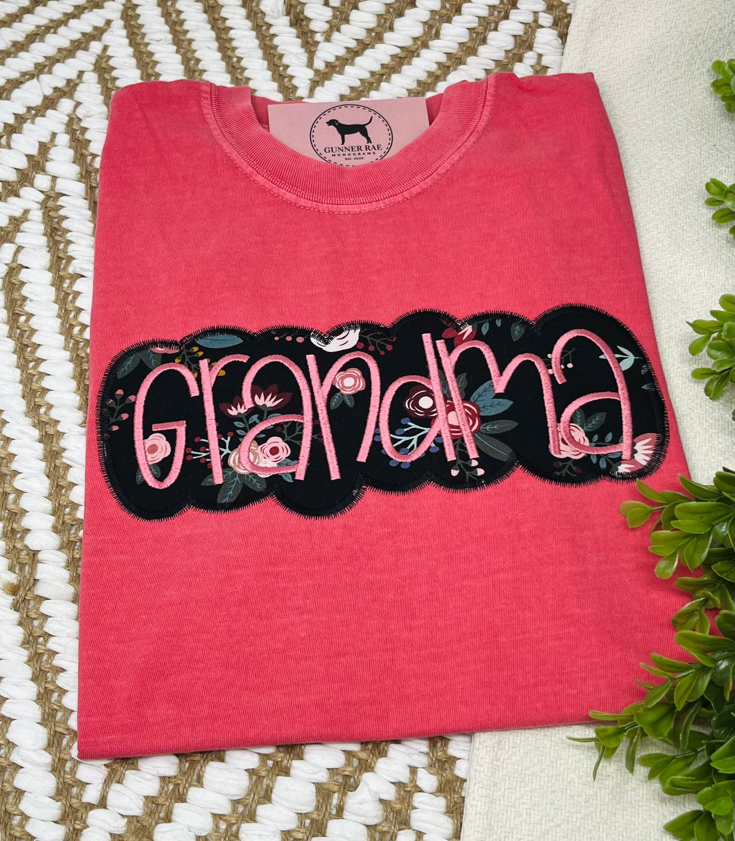 GRANDMA Applique Embroidered T-shirt or Sweatshirt (outline)