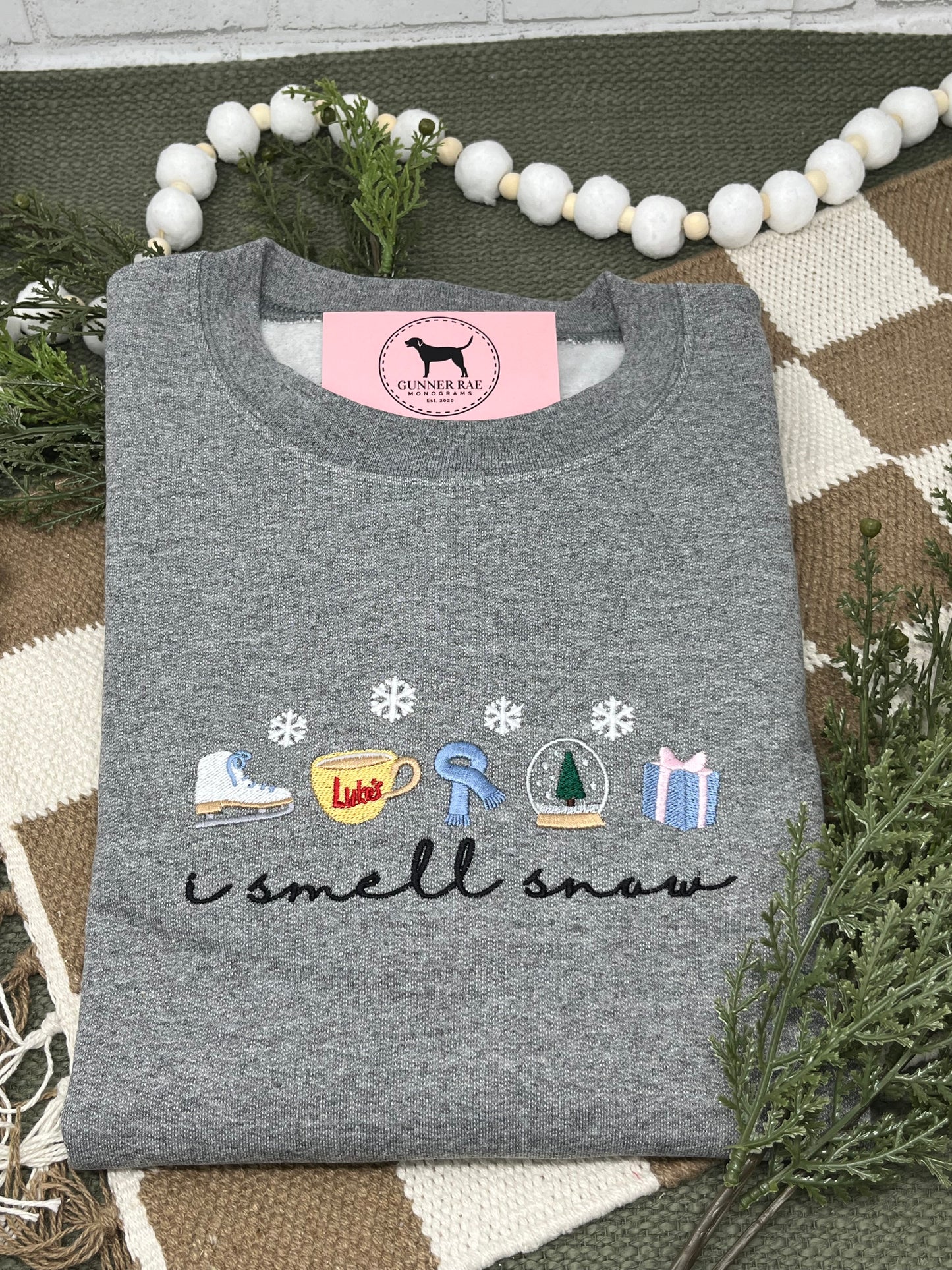 I SMELL SNOW ICONS Embroidered T-shirt or Sweatshirt