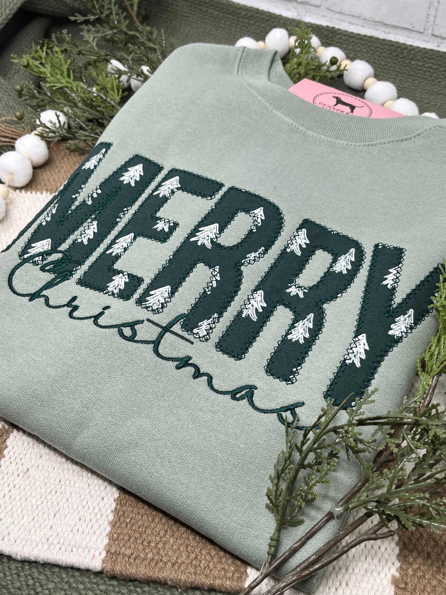 MERRY CHRISTMAS APPLIQUE Embroidered T-shirt or Sweatshirt
