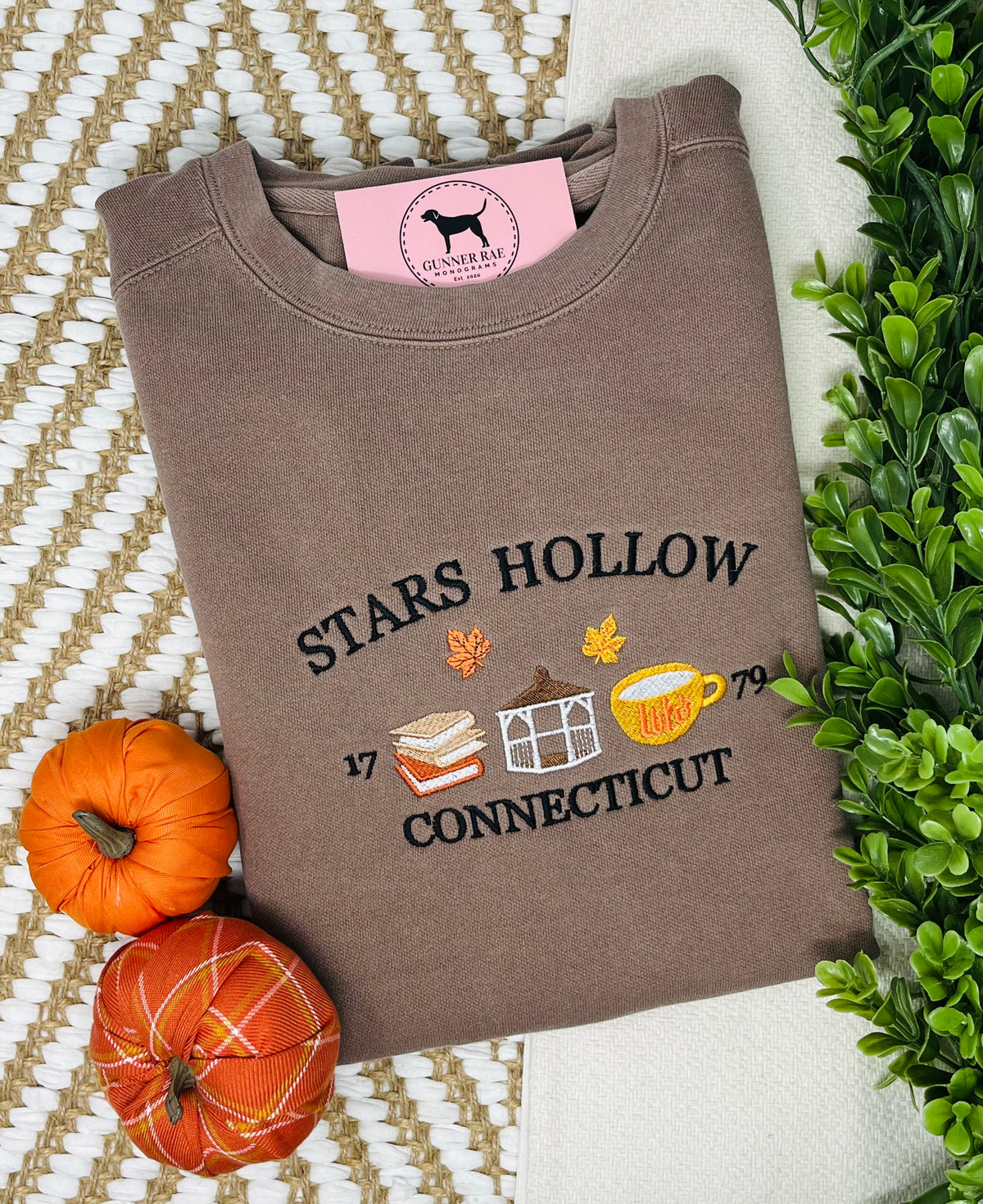 ST@RS H0LLOW Embroidered T-shirt or Sweatshirt