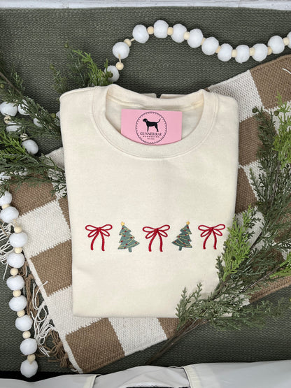 TREE BOWS Embroidered T-shirt or Sweatshirt