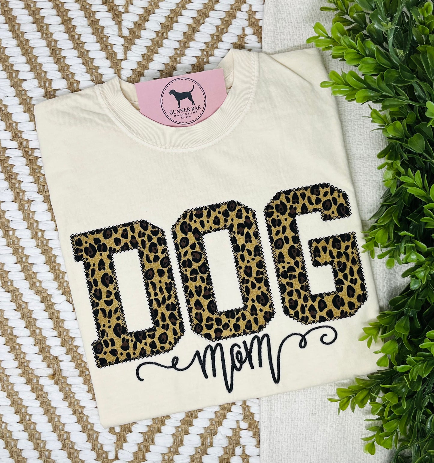 DOG MOM Applique Embroidered T-shirt or Sweatshirt