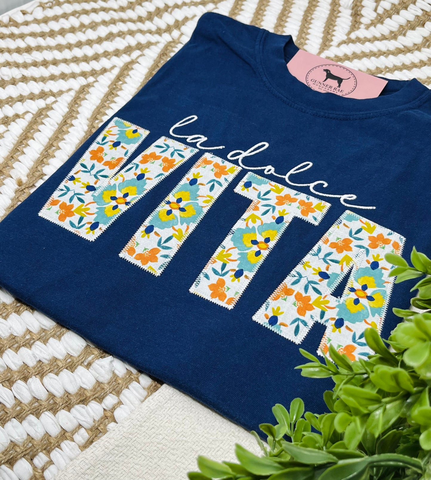 La Dolce Applique T-shirt or Sweatshirt