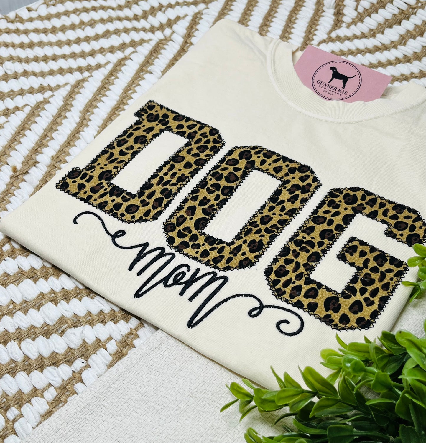 DOG MOM Applique Embroidered T-shirt or Sweatshirt